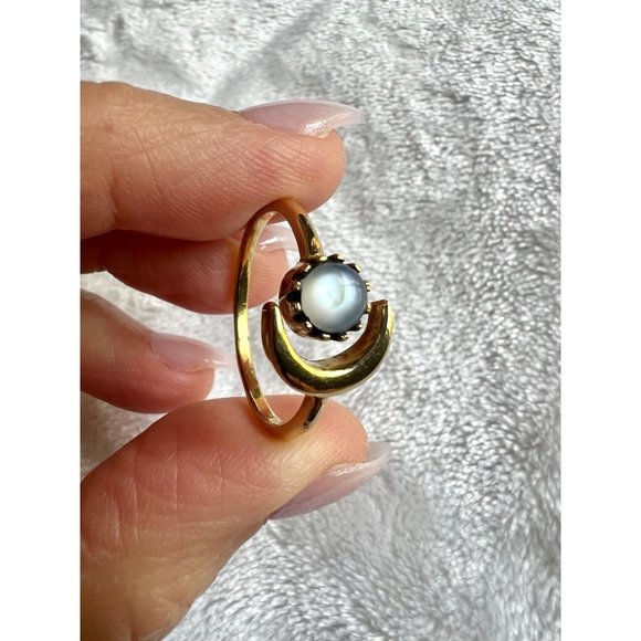 Handmade Jewelry - Gold Brass Crescent Moon + FLASH Moonstone Ring 9 - 10